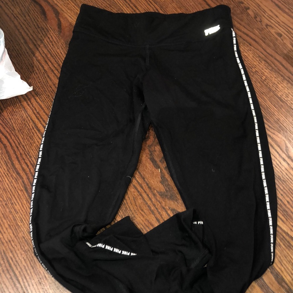 Victoria’s Secret PINK Ultimate Yoga leggings